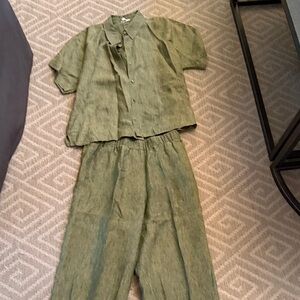 Eileen Fisher Olive Green Linen Crewneck Top